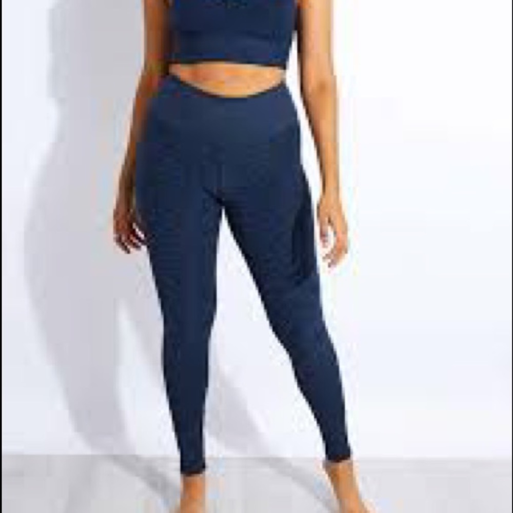 Like New ALO Alosoft Lounge leggings navy blue size S